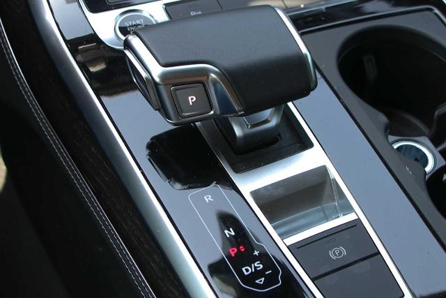 2025 Audi Q7 Vehicle Photo in SUGAR LAND, TX 77478